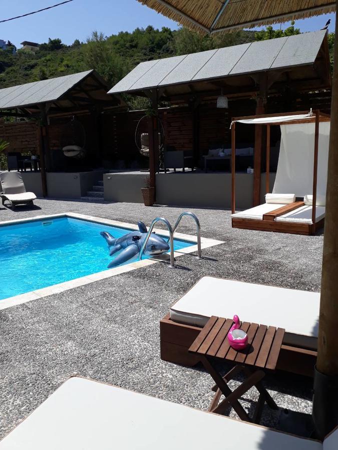 Almirikia Apartments Mourteri Buitenkant foto