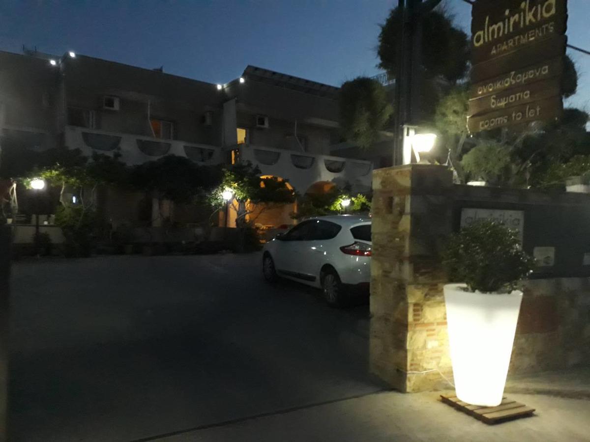 Almirikia Apartments Mourteri Buitenkant foto